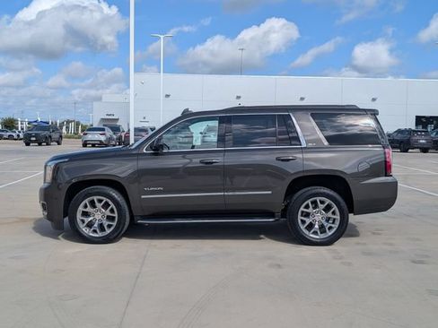 Used 2020 GMC Yukon SLT w/ Open Road Package RWD image 3