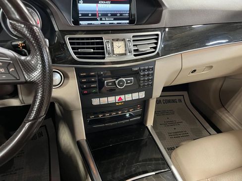 Used 2015 Mercedes-Benz E 350 Sedan w/ Premium 1 Package image 21