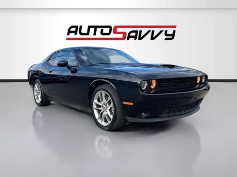Used 2022 Dodge Challenger GT image 1