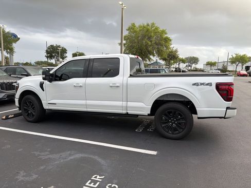 Used 2025 Ford F150 Platinum image 12