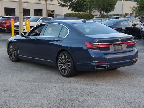 Used 2022 BMW 740i w/ Luxury Rear Seating Package RWD image 7