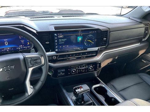 Used 2025 Chevrolet Silverado 1500 LT Trail Boss image 7