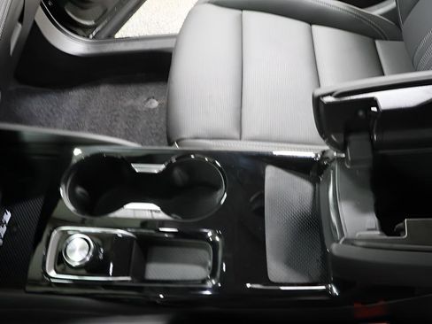 Used 2024 Buick Envision Avenir image 21