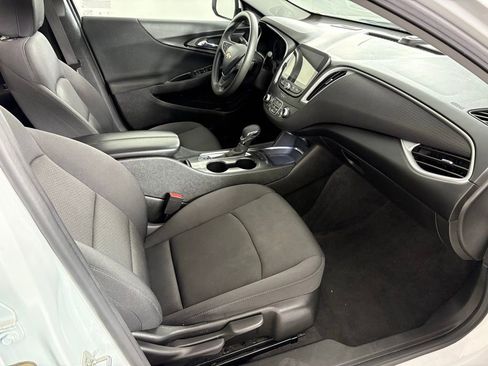 Used 2024 Chevrolet Malibu LT image 43