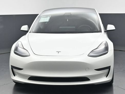 Used 2023 Tesla Model 3 Standard Range RWD image 6