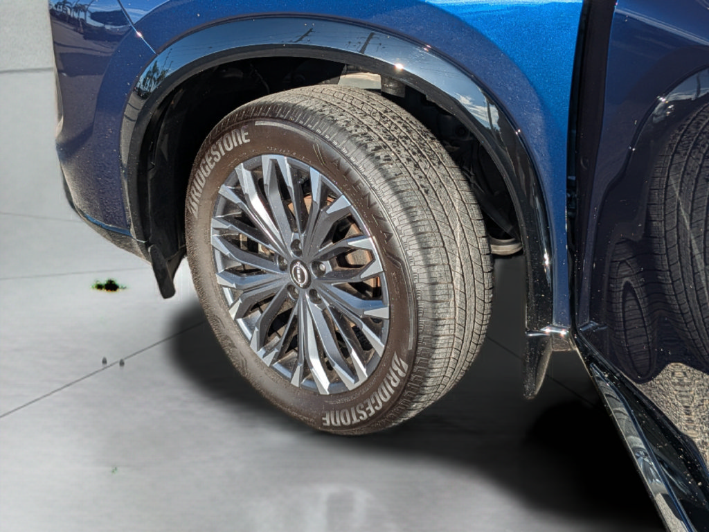 Used 2025 Nissan Rogue Platinum FWD image 37
