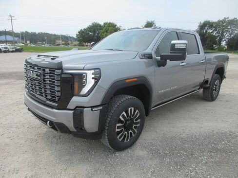 New 2026 GMC Sierra 3500 Denali Ultimate AWD/4WD image 11