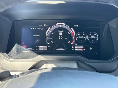 Used 2023 Toyota Tundra Platinum AWD/4WD image 18