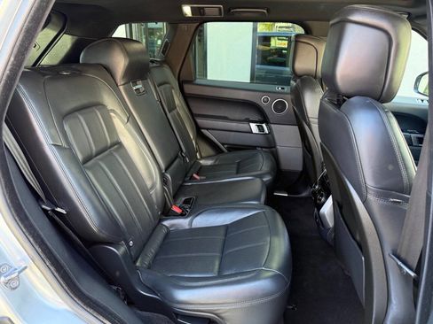 Used 2018 Land Rover Range Rover Sport HSE image 29