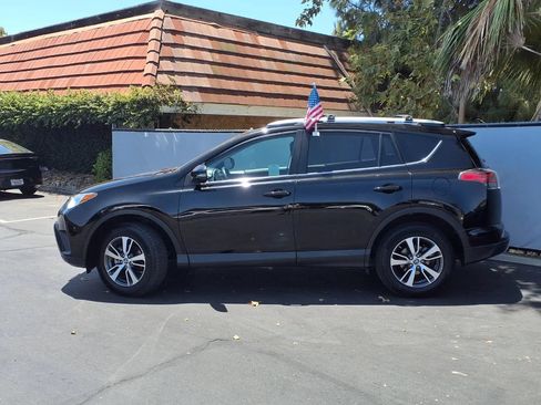 Used 2016 Toyota RAV4 XLE FWD image 3