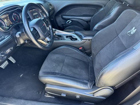 Used 2020 Dodge Challenger R/T Scat Pack image 5