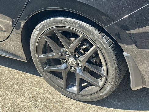 Used 2024 Honda Civic Sport image 4
