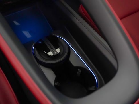 New 2025 Porsche Macan 4S Electric image 34