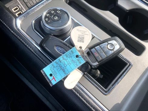 Used 2018 Ford Expedition XLT w/ Equipment Group 202A image 13