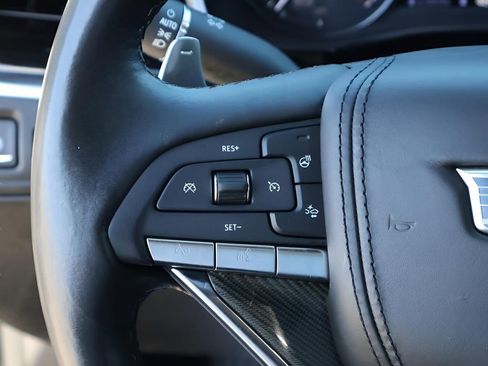 Used 2023 Cadillac XT6 Sport w/ Platinum Package image 37