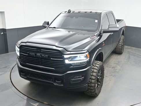 Used 2019 RAM 2500 Laramie w/ Black Appearance Package AWD/4WD image 21
