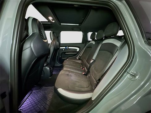 Used 2022 MINI Cooper Clubman John Cooper Works image 19