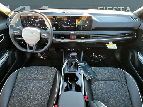 New 2025 Kia K4 GT-Line image 6