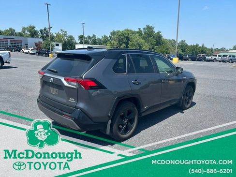 Used 2019 Toyota RAV4 XSE AWD/4WD image 4