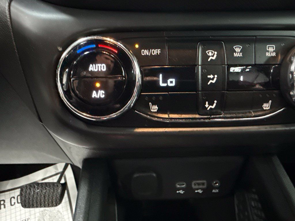 Used 2021 Chevrolet TrailBlazer RS w/ Sun and Liftgate Package AWD/4WD image 33