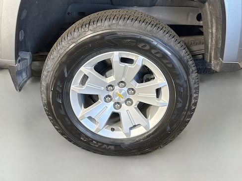 Used 2022 Chevrolet Colorado LT image 36