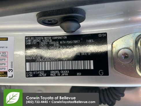 Certified 2024 Toyota 4Runner SR5 AWD/4WD image 22