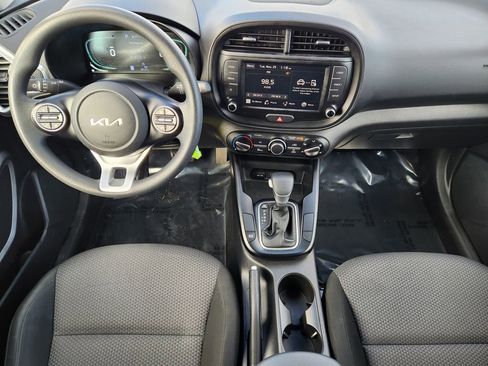 Used 2024 Kia Soul LX w/ Option Group 015 image 27