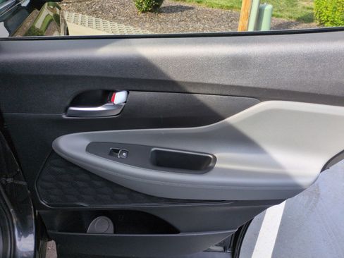 Used 2022 Hyundai Santa Fe SEL image 38