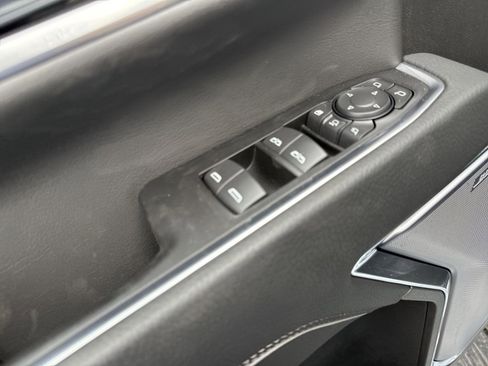 New 2026 GMC Sierra 3500 Denali w/ Denali Reserve Package image 12