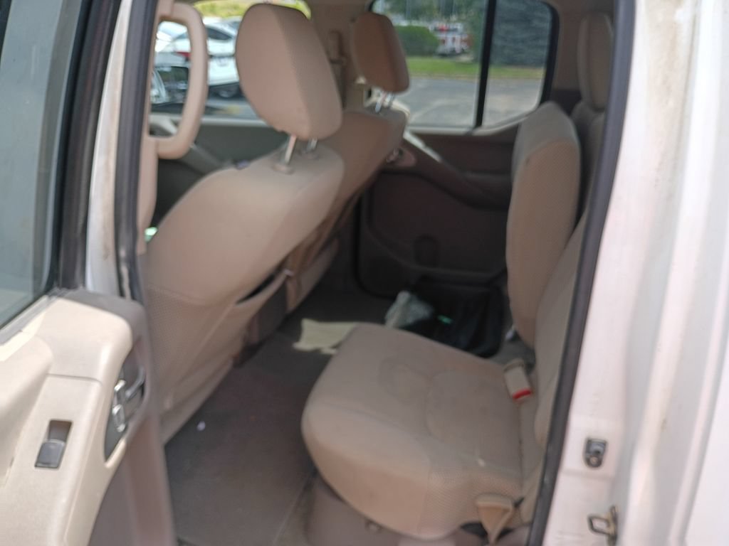 Used 2012 Nissan Frontier SV w/ SV Premium Utility Pkg RWD image 10