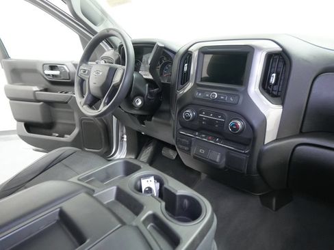 Used 2019 Chevrolet Silverado 1500 Custom Trail Boss w/ Custom Convenience Package AWD/4WD image 25