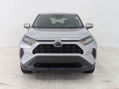 Used 2022 Toyota RAV4 LE image 6