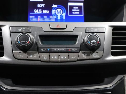 Used 2012 Honda Odyssey EX-L image 22
