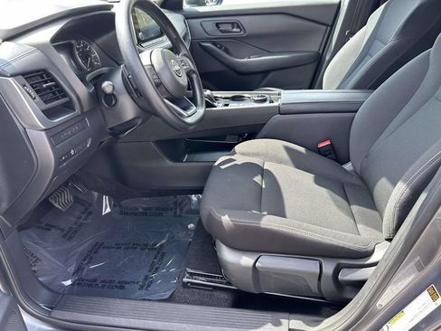 Used 2024 Nissan Rogue S AWD/4WD image 16