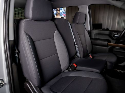 Used 2022 Chevrolet Silverado 3500 LT w/ Convenience Package image 15