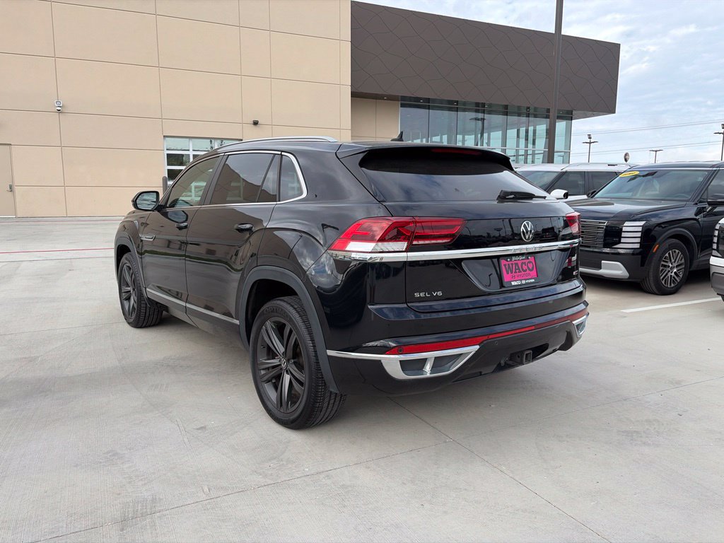 Used 2022 Volkswagen Atlas Cross Sport SEL R-Line w/ Cross Sport MDO Package AWD/4WD image 9