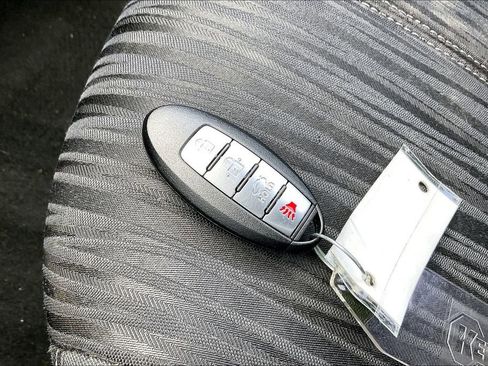 Used 2018 Nissan Sentra SV FWD image 34