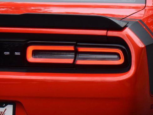 Used 2017 Dodge Challenger R/T Scat Pack image 12