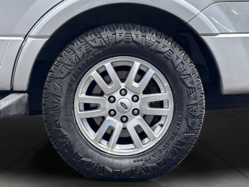 Used 2013 Ford Expedition XLT w/ HD Trailer Tow Pkg AWD/4WD image 11