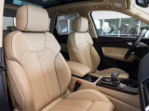 Certified 2023 Audi Q5 2.0T Premium Plus w/ Premium Plus Package AWD/4WD image 30