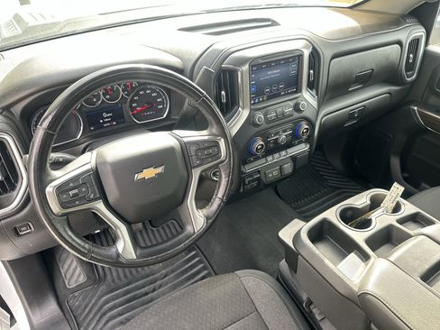 Used 2022 Chevrolet Silverado 2500 LT w/ Convenience Package image 18