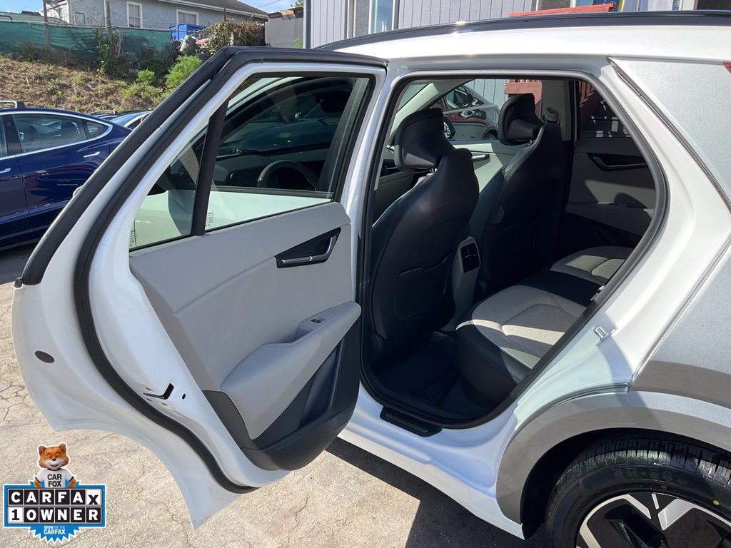 Used 2023 Kia Niro Wave FWD image 26