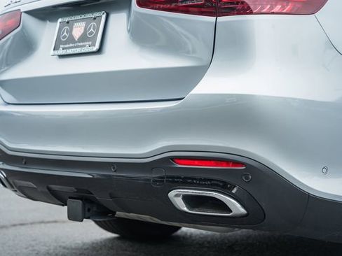 Certified 2025 Mercedes-Benz GLS 450 4MATIC image 9