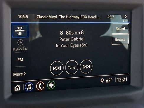 Used 2024 Chevrolet Silverado 1500 Custom image 16