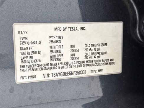 Used 2022 Tesla Model Y Long Range image 33