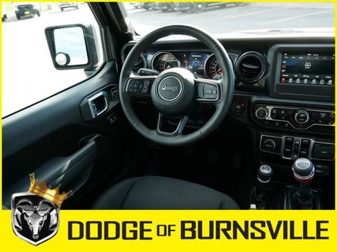 Used 2022 Jeep Wrangler Unlimited Sport image 16