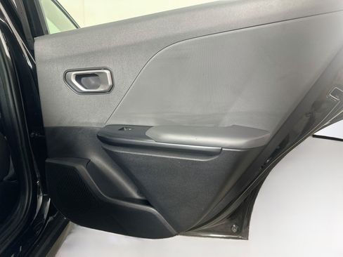 Used 2025 Kia K4 FWD image 28