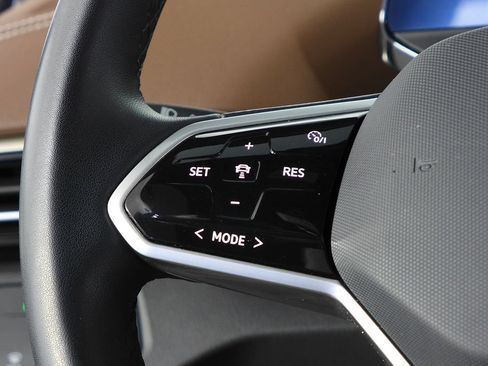 Certified 2023 Volkswagen ID.4 Pro RWD image 29