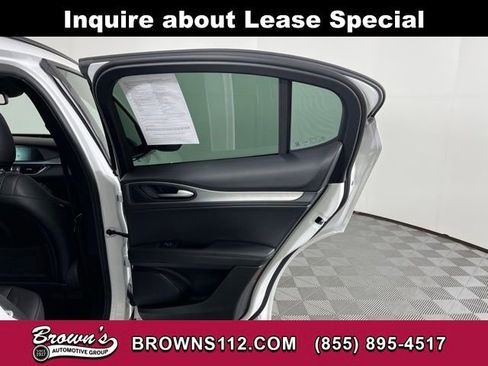 Used 2025 Alfa Romeo Stelvio Sprint w/ Veloce Package image 46
