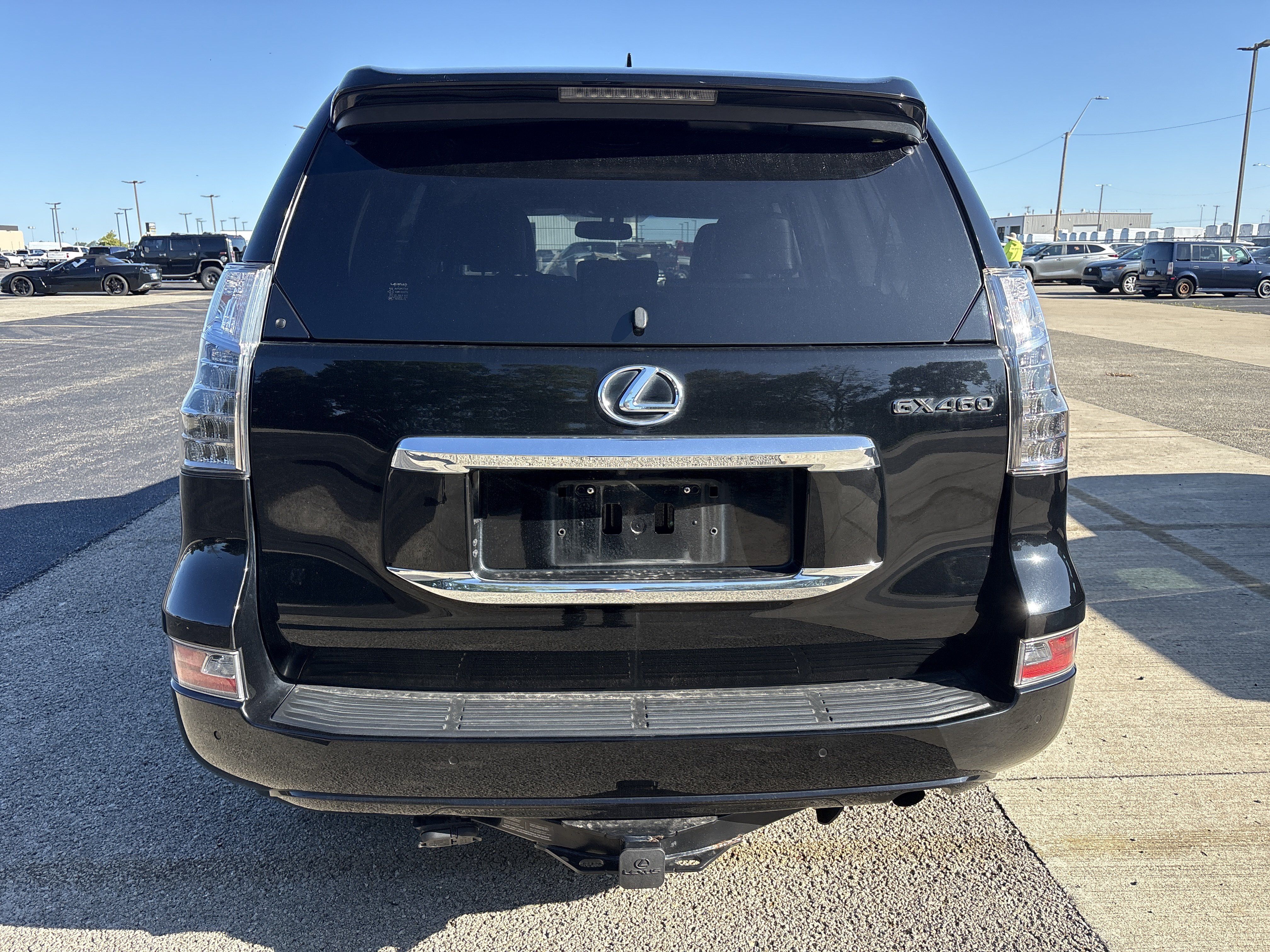Used 2018 Lexus GX 460 Premium w/ Premium Package AWD/4WD image 4